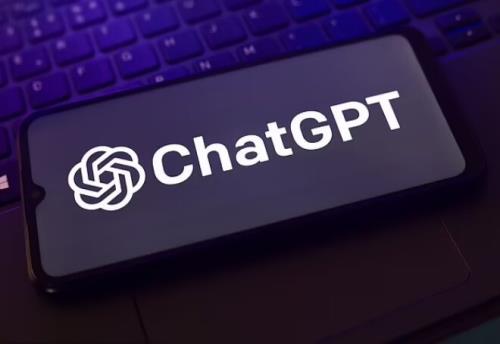 ویژگی جدید چت جی پی تی برای تعامل فعال و شخصی سازی شده در شب
